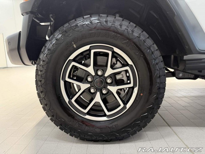 Jeep Wrangler Rubicon 2.0Turbo 272k AT8 2025
