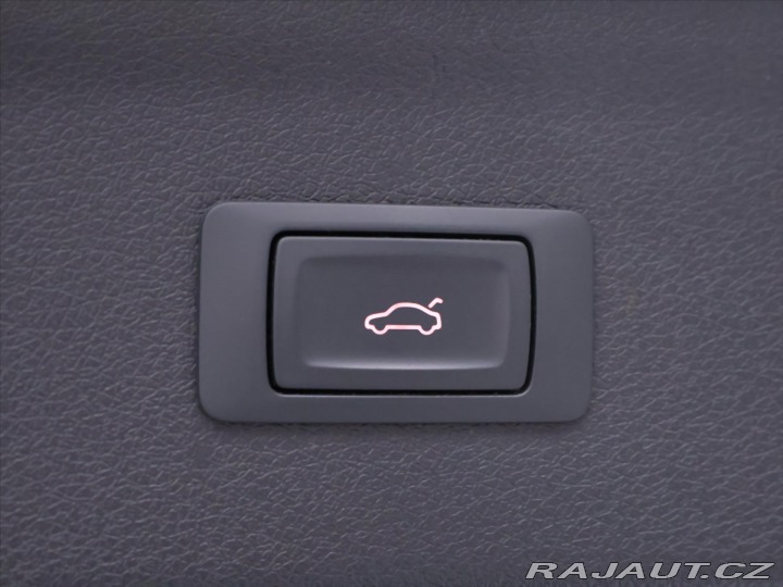 Audi Q3 1,4 TFSI 110kW S tronic S 2017