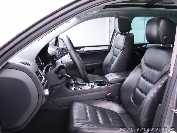 Volkswagen Touareg 3,0 TDI 176kW 4M Kůže Taž 2010