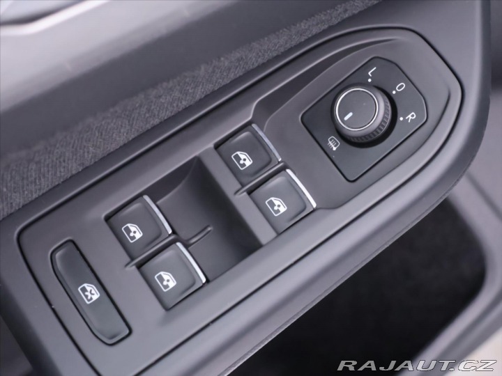 Volkswagen Golf 1,5 TSI 110kW DSG CZ 1.Ma 2023