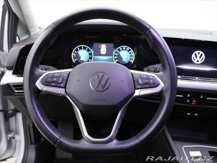 Volkswagen Golf 1,5 TSI 110kW DSG CZ 1.Ma 2023
