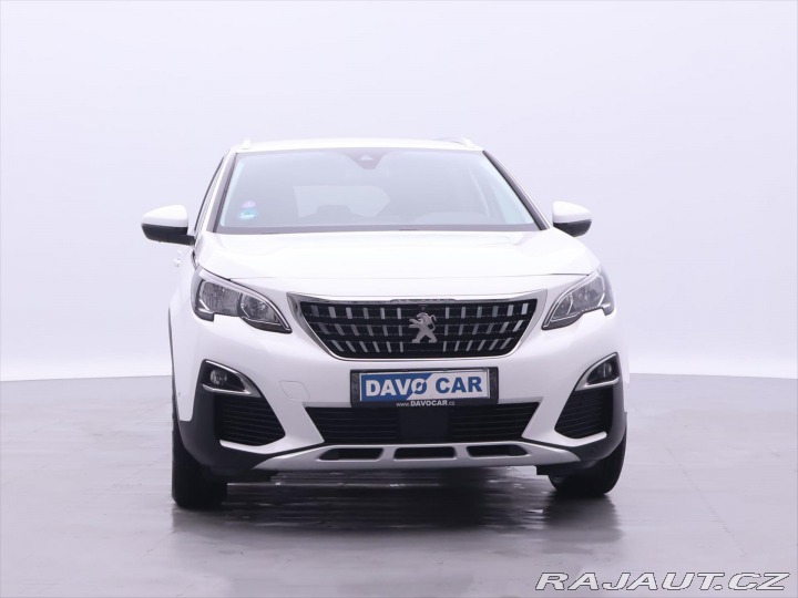 Peugeot 5008 1,2 PT Premium 7-Míst Ser 2021
