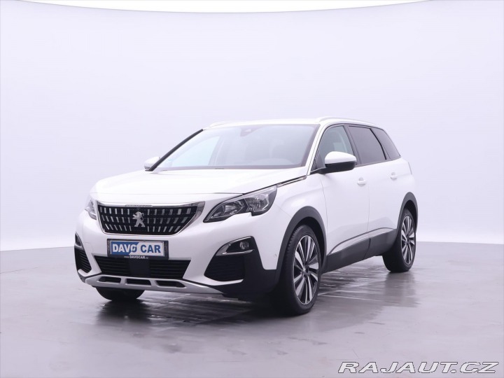 Peugeot 5008 1,2 PT Premium 7-Míst Ser 2021