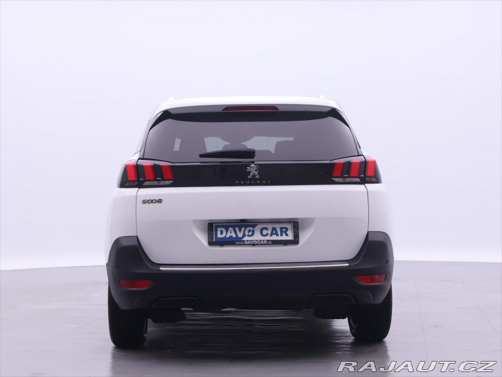 Peugeot 5008 1,2 PT Premium 7-Míst Ser 2021