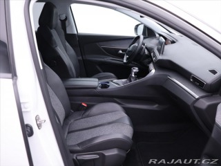 Peugeot 5008 1,2 PT Premium 7-Míst Ser 2021