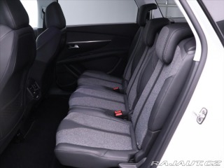 Peugeot 5008 1,2 PT Premium 7-Míst Ser 2021