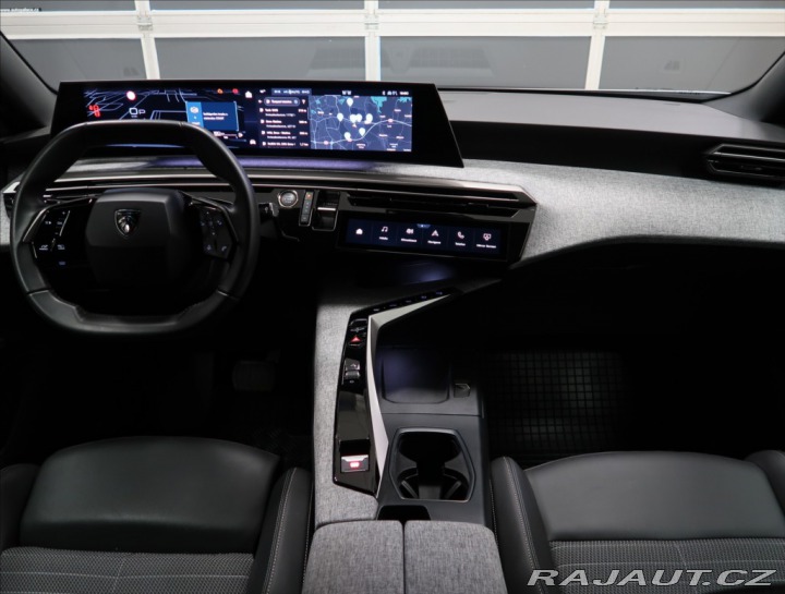 Peugeot 3008 1,2 ALLURE HYBRID 145 e-D 2025