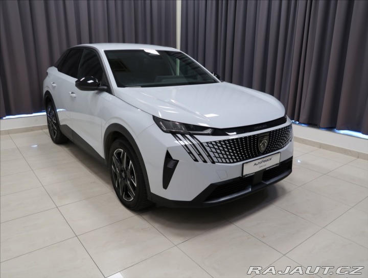 Peugeot 3008 1,2 ALLURE HYBRID 145 e-D 2025