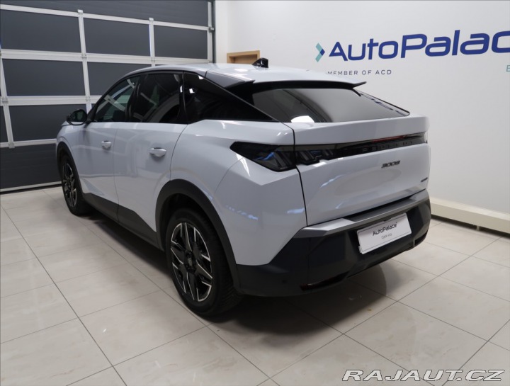 Peugeot 3008 1,2 ALLURE HYBRID 145 e-D 2025