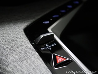 Peugeot 3008 1,2 ALLURE HYBRID 145 e-D 2025