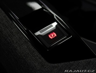 Peugeot 3008 1,2 ALLURE HYBRID 145 e-D 2025