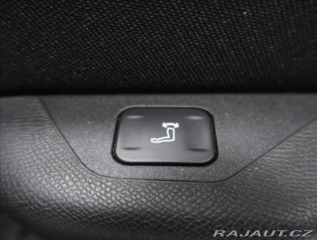 Peugeot 3008 1,2 ALLURE HYBRID 145 e-D 2025