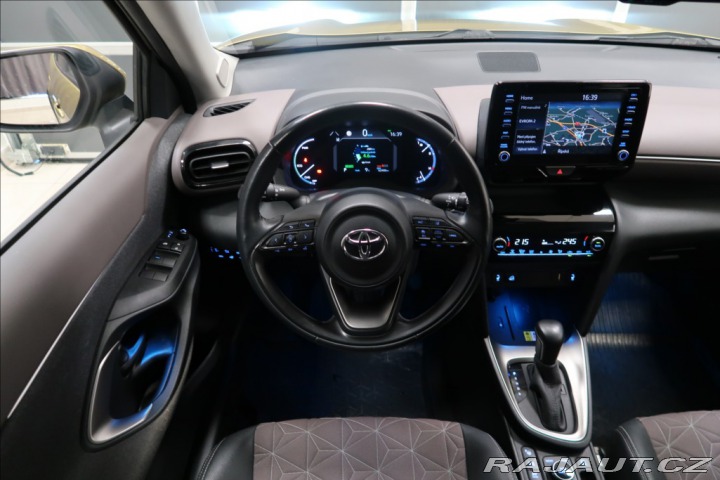 Toyota Yaris Cross 1,5 HYBRID AWD-i ČR TAŽNÉ 2021