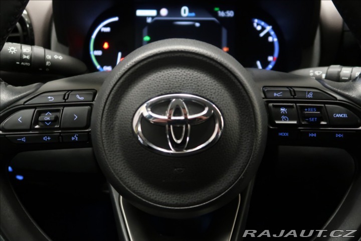 Toyota Yaris Cross 1,5 HYBRID AWD-i ČR TAŽNÉ 2021
