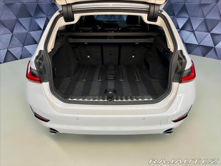 BMW 3 320d xDrive A/T LUXURY, T 2020