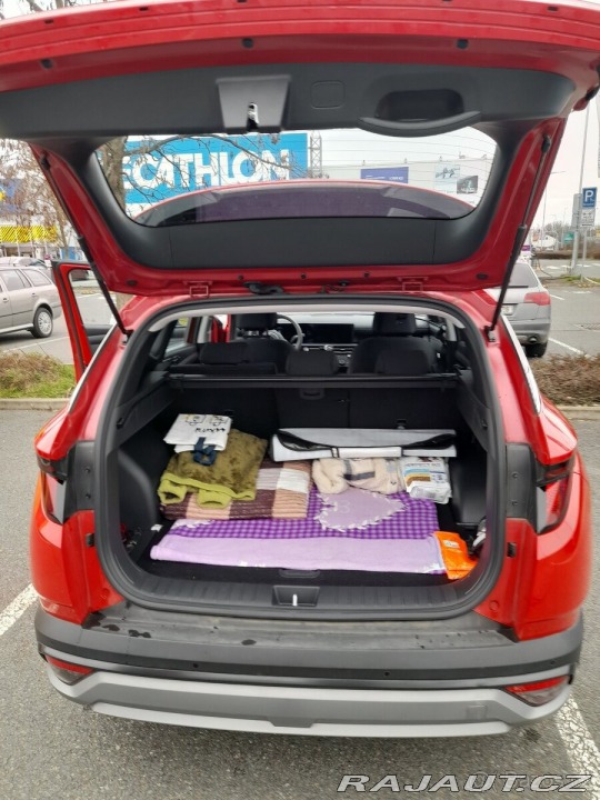 Hyundai Tucson 1,6   Podej auta 1800