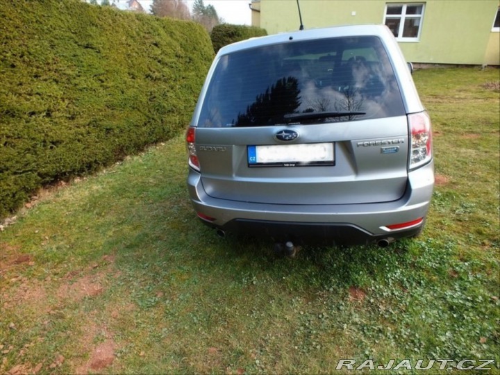 Subaru Forester 2,0   SHD 2011