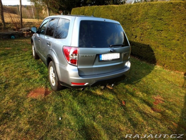 Subaru Forester 2,0   SHD 2011