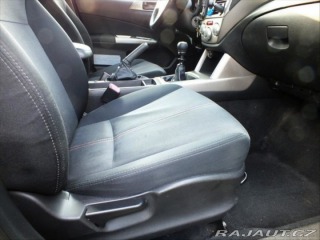 Subaru Forester 2,0   SHD 2011