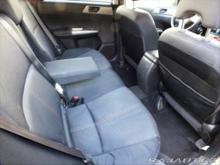 Subaru Forester 2,0   SHD 2011