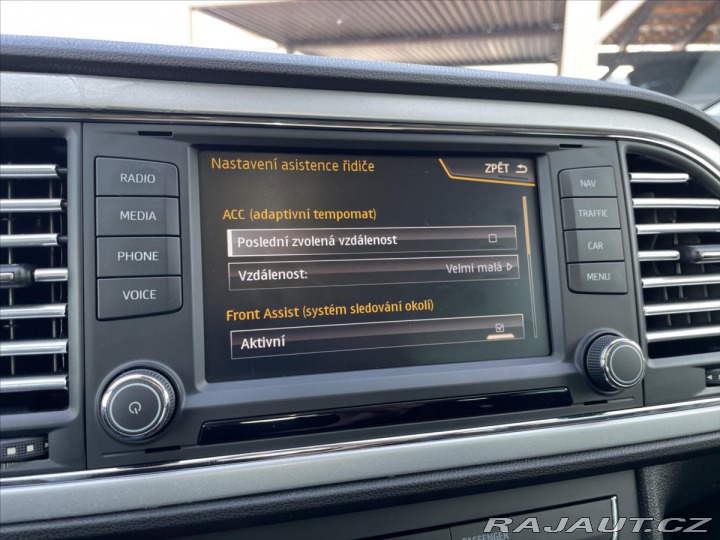 Seat Leon 2,0 TDi DSG 135kW X-Perie 2015