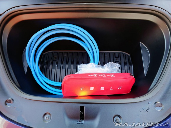 Tesla Model Y Long Range Dual Motor 378 2022