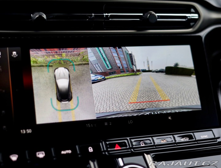 Aston Martin V8 Vantage 4.0 , Ako nové! V záruke 2025