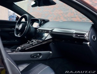 Aston Martin V8 Vantage 4.0 , Ako nové! V záruke 2025