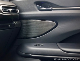 Aston Martin V8 Vantage 4.0 , Ako nové! V záruke 2025