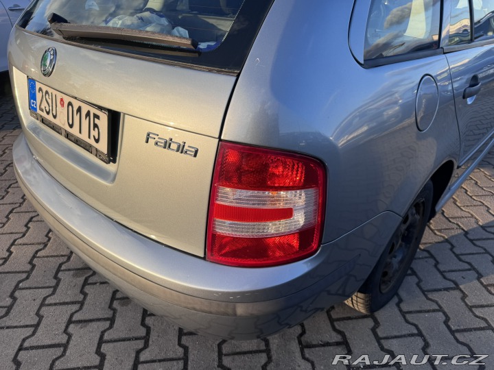 Škoda Fabia 1,2 HTP 47 KW KOLA ČR 2006