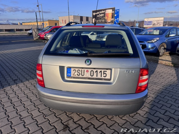 Škoda Fabia 1,2 HTP 47 KW KOLA ČR 2006
