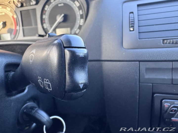 Škoda Fabia 1,2 HTP 47 KW KOLA ČR 2006