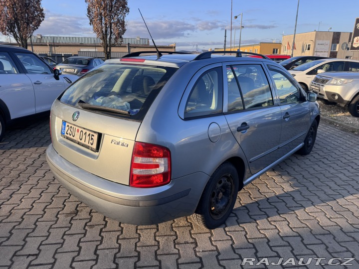 Škoda Fabia 1,2 HTP 47 KW KOLA ČR 2006