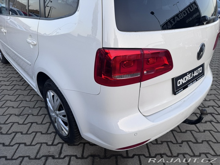 Volkswagen Touran 2,0 TDI 103 KW TAŽNÉ SK 2012