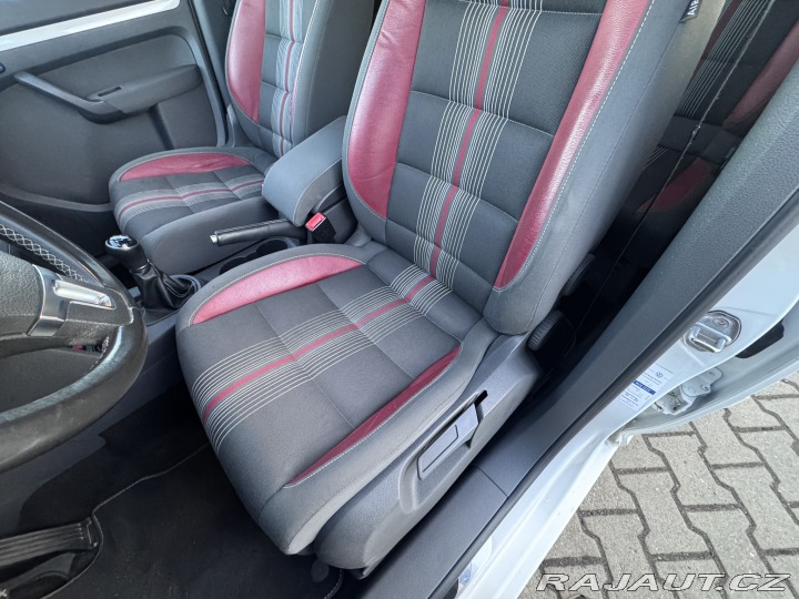 Volkswagen Touran 2,0 TDI 103 KW TAŽNÉ SK 2012