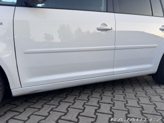 Volkswagen Touran 2,0 TDI 103 KW TAŽNÉ SK 2012