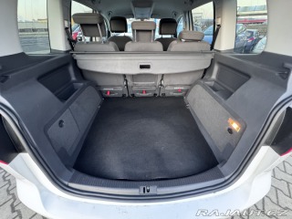 Volkswagen Touran 2,0 TDI 103 KW TAŽNÉ SK 2012