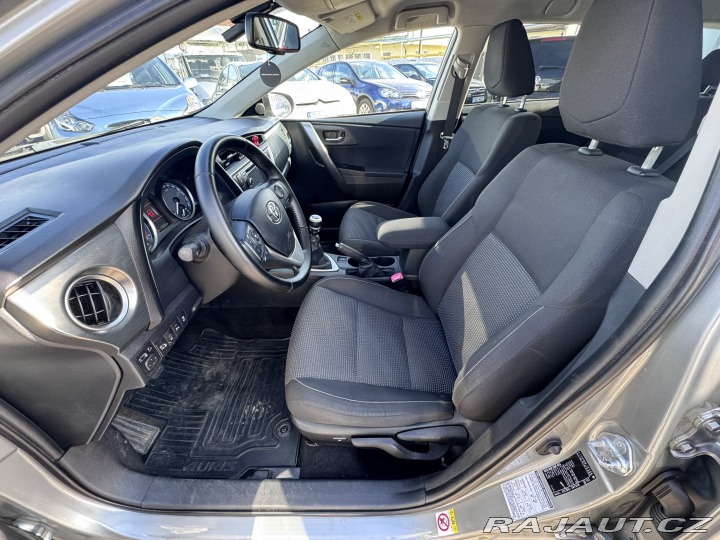 Toyota Auris 2,0 D 91 KW TAŽNÉ ČR 2013