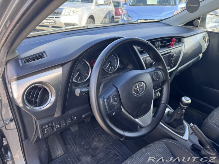 Toyota Auris 2,0 D 91 KW TAŽNÉ ČR 2013