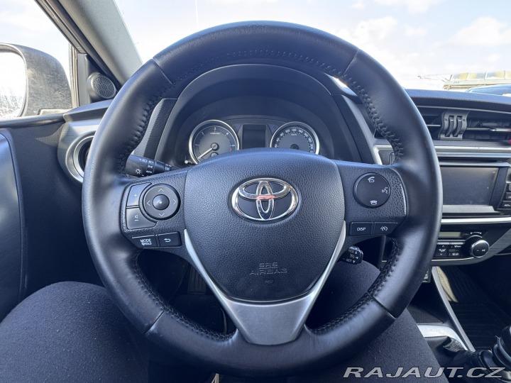 Toyota Auris 2,0 D 91 KW TAŽNÉ ČR 2013