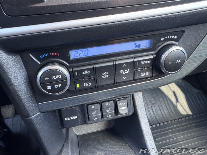 Toyota Auris 2,0 D 91 KW TAŽNÉ ČR 2013