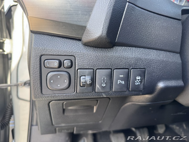 Toyota Auris 2,0 D 91 KW TAŽNÉ ČR 2013