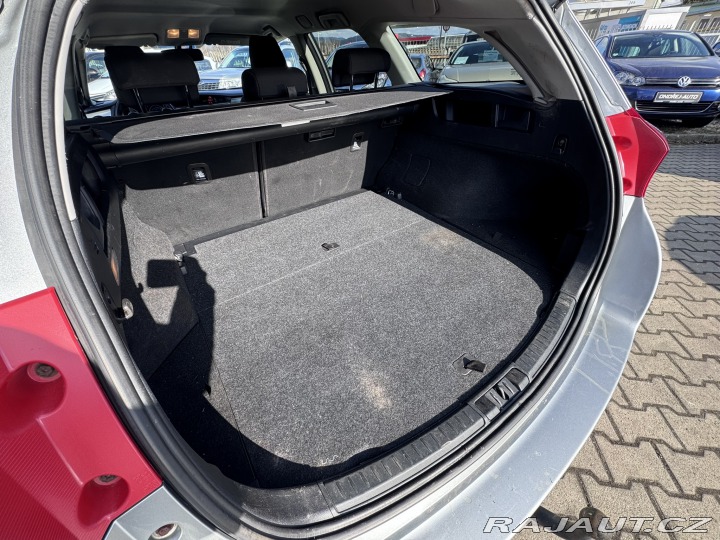 Toyota Auris 2,0 D 91 KW TAŽNÉ ČR 2013