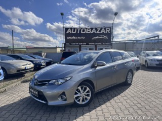 Toyota Auris 2,0 D 91 KW TAŽNÉ ČR 2013