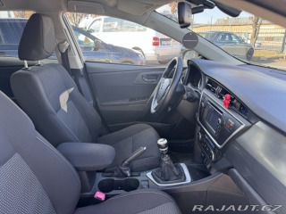 Toyota Auris 2,0 D 91 KW TAŽNÉ ČR 2013