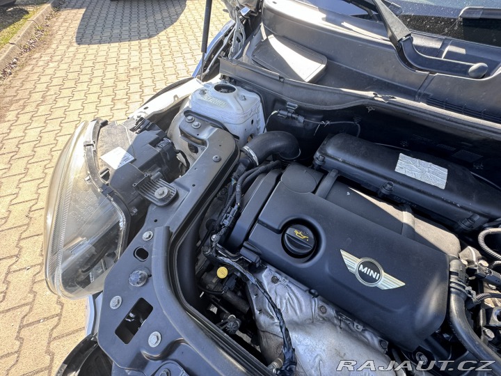 Mini Cooper ALL4 ITÁLIE 1,6 135KW 2010