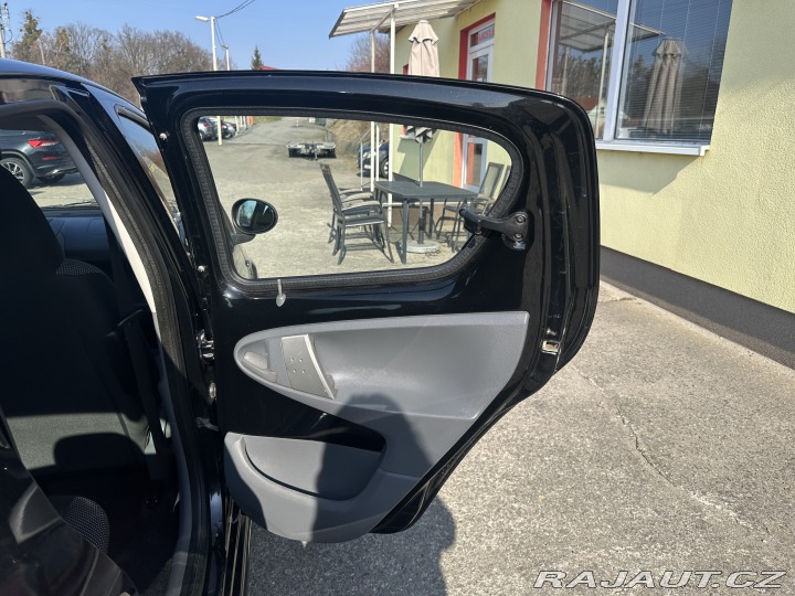 Toyota Aygo 1.0i 50kW/Klima/118tisKM 2009