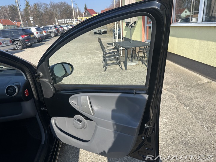 Toyota Aygo 1.0i 50kW/Klima/118tisKM 2009