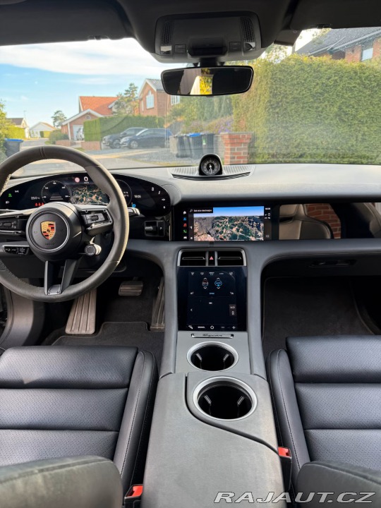 Porsche Taycan 4 Cross Turismo 2022