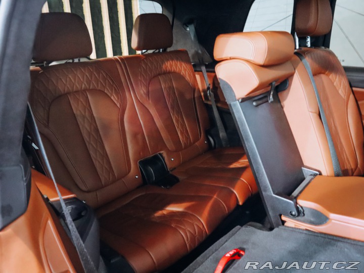 BMW X7 M50i xDrive 2021